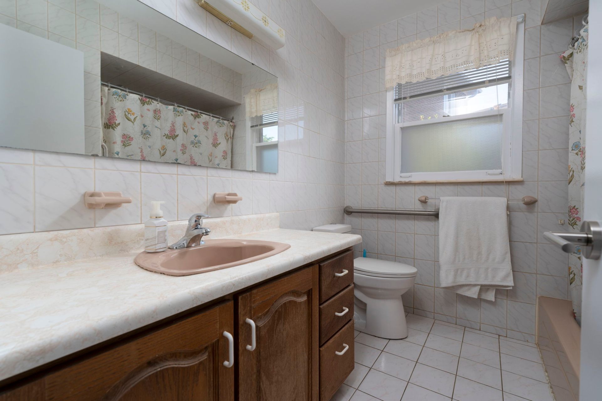 Main floor bathroom